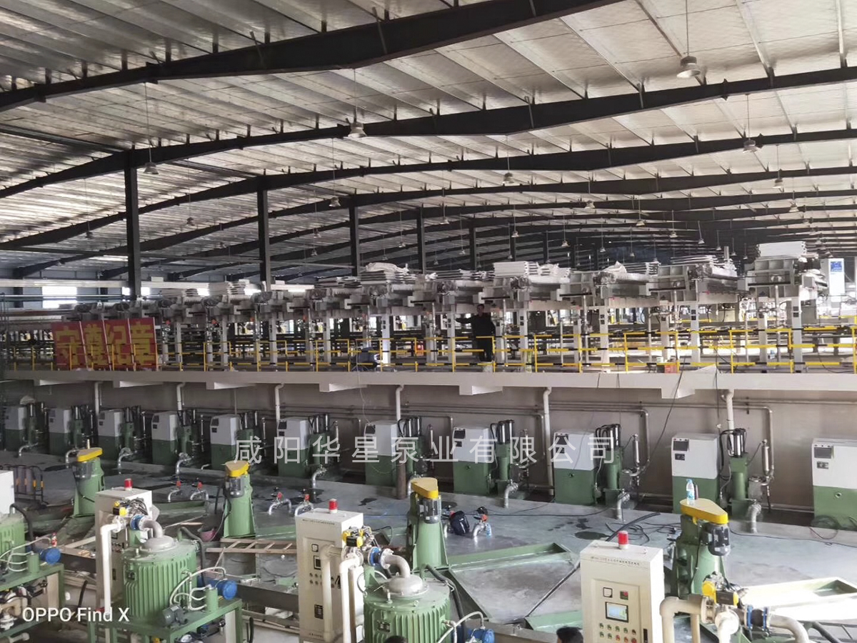 油(you)壓雙缸(gang)柱塞泥(ni)漿泵