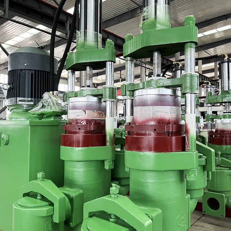 YB300-40柱塞(sai)泥漿泵(beng)