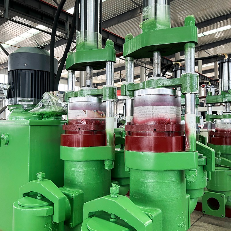 YB300-40-液壓陶(tao)瓷柱塞(sai)泵13