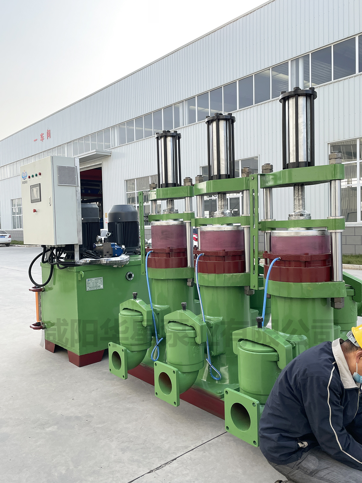 YBH400-180型(xing)陶瓷柱(zhu)塞泵